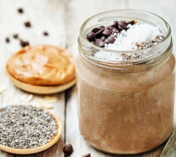 طرز تهیه اوتمیل رژیمی با دانه چیا